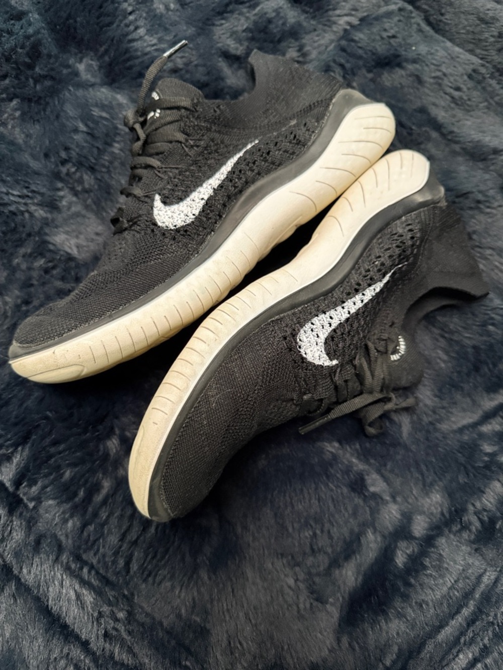 Nike - Picture 3 of 3